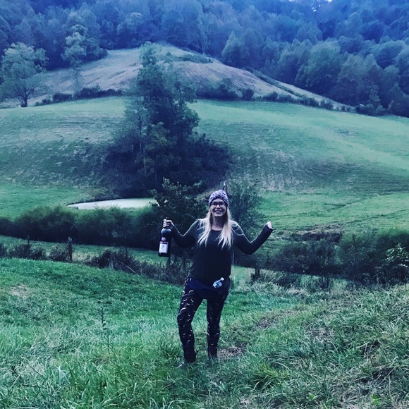 Meet your seller ;/ Suggested User - San Diego .. - Picture 4 of 8